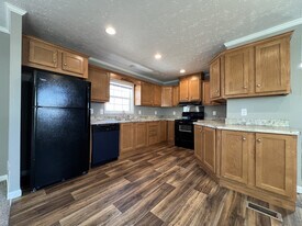 Building Photo - 35 Water Oak Ct