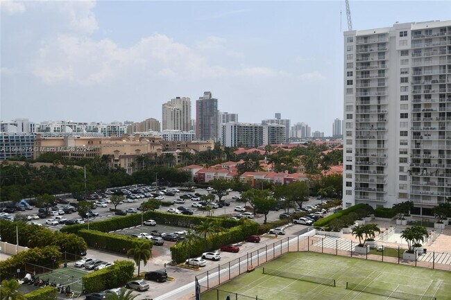 Building Photo - 2801 Northeast 183rd Street Apt #1008W, Av...