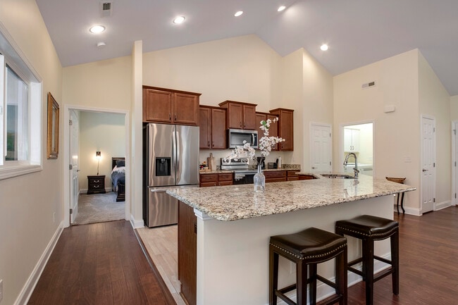 Building Photo - 134 Daleyuhski Way