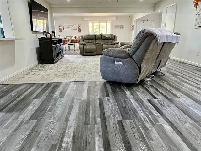 Building Photo - 5302 Vale St