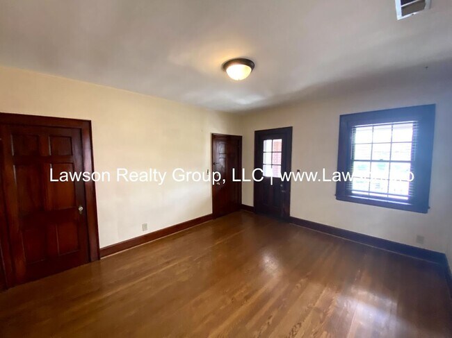 Building Photo - 343 Albemarle Ave SW