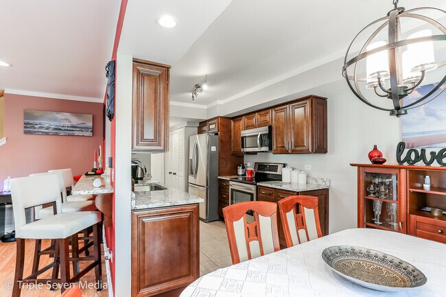 Building Photo - 8126 160th St