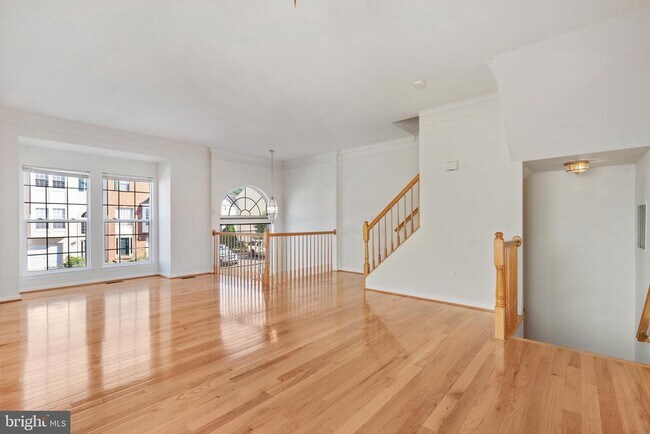 Building Photo - 200 Chesterbrook Ct