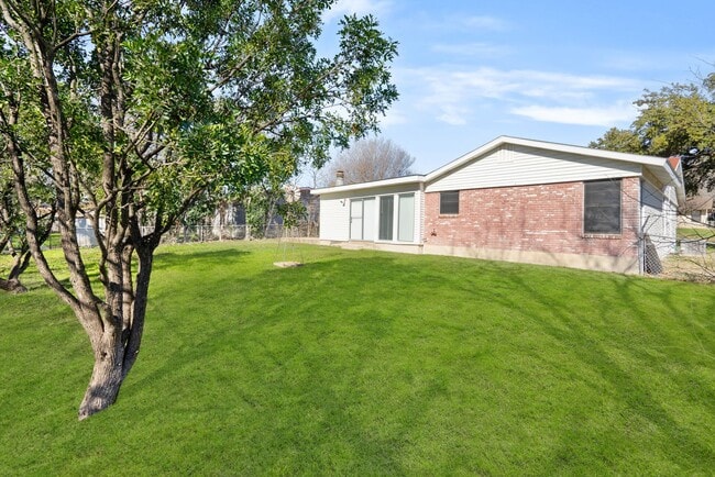 Building Photo - North Central Greater Harmony Hills Area