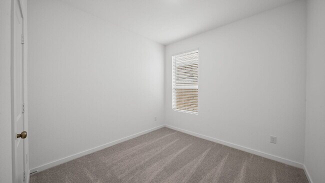 Building Photo - 13111 Pne Trace St