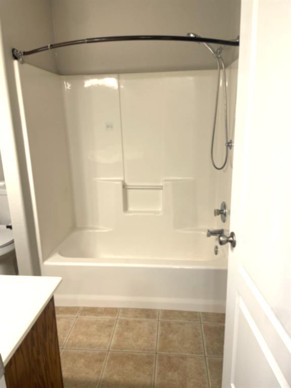 Building Photo - 18701 Venture Dr