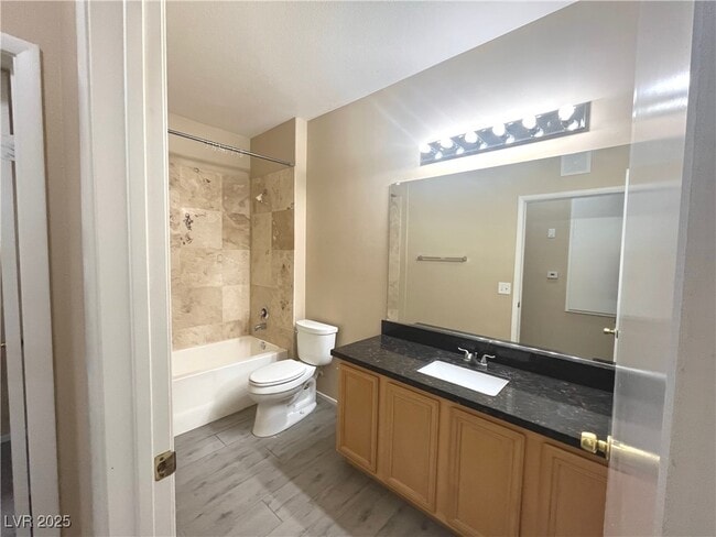 Building Photo - 673 Peachy Canyon Cir