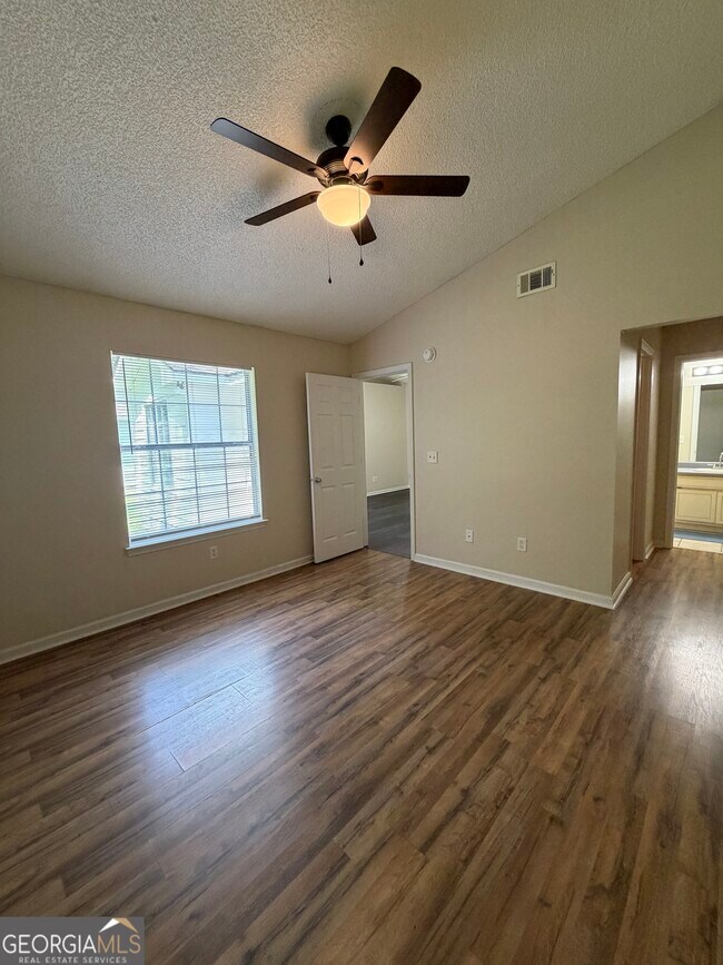 Building Photo - 101 Talbot Ct