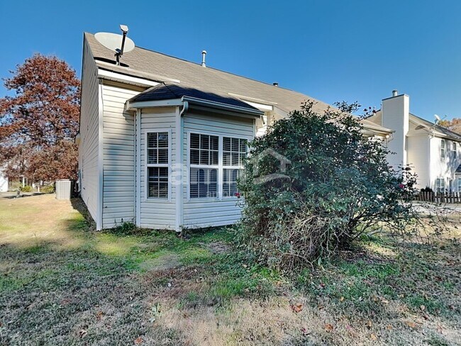 Building Photo - 1963 Trace Creek Dr