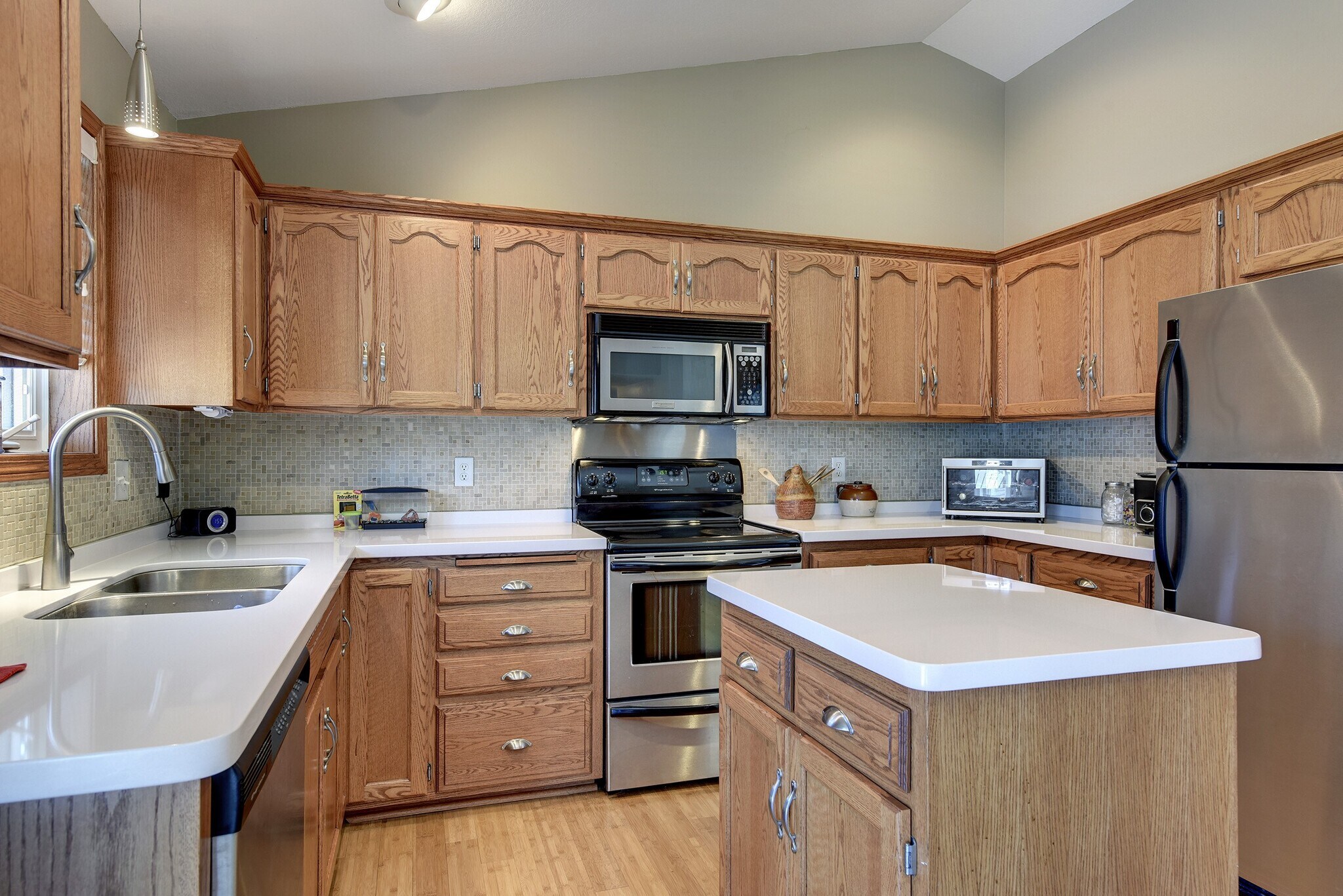 Building Photo - 1187 Blackhawk Dr SW