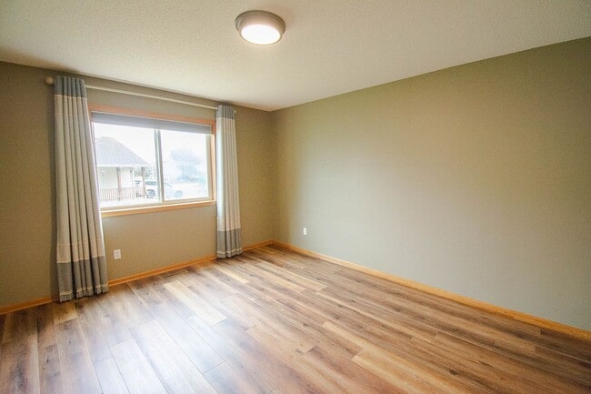 Building Photo - 2988 Bandel Ct NW