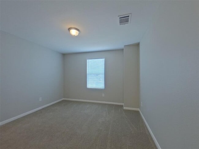 Building Photo - 15684 Del Norte Dr