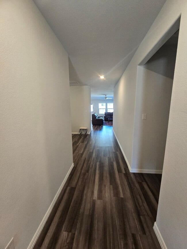 Building Photo - Fantastic in Fate!