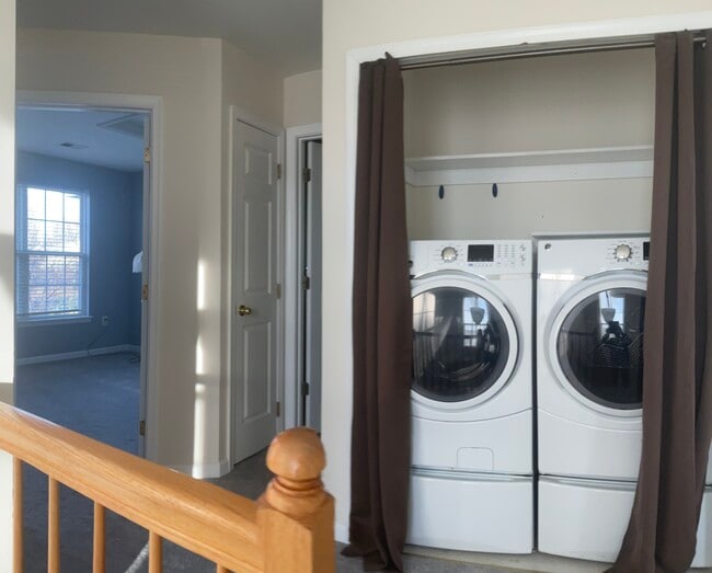 Building Photo - 35931 Clover Terrace