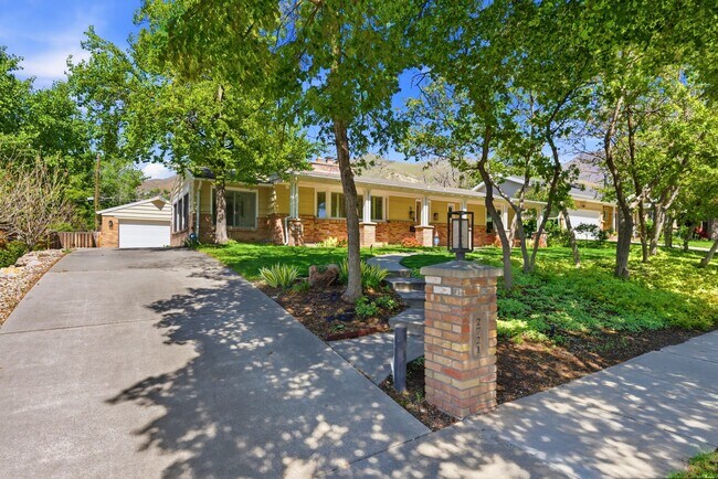 Building Photo - 2721 Wilshire Dr S