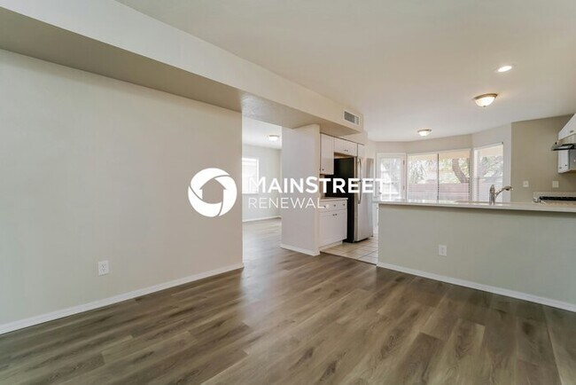 Building Photo - 3 Bedroom Pet-Friendly Home in Tucson, AZ with Main Street Renewal