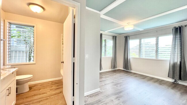 Building Photo - UPDATED 3 BEDROOM HOME IN DESIRABLE MANOA