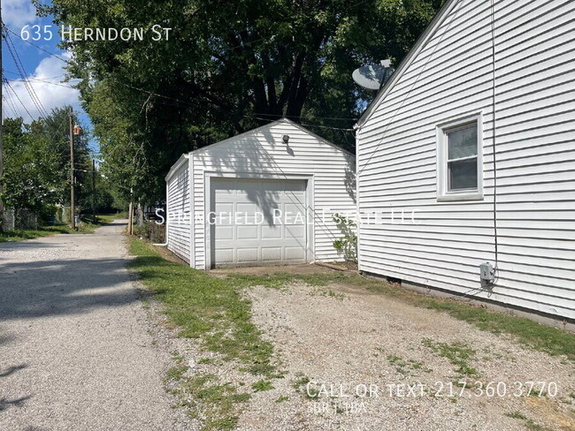 Building Photo - 635 W Herndon St