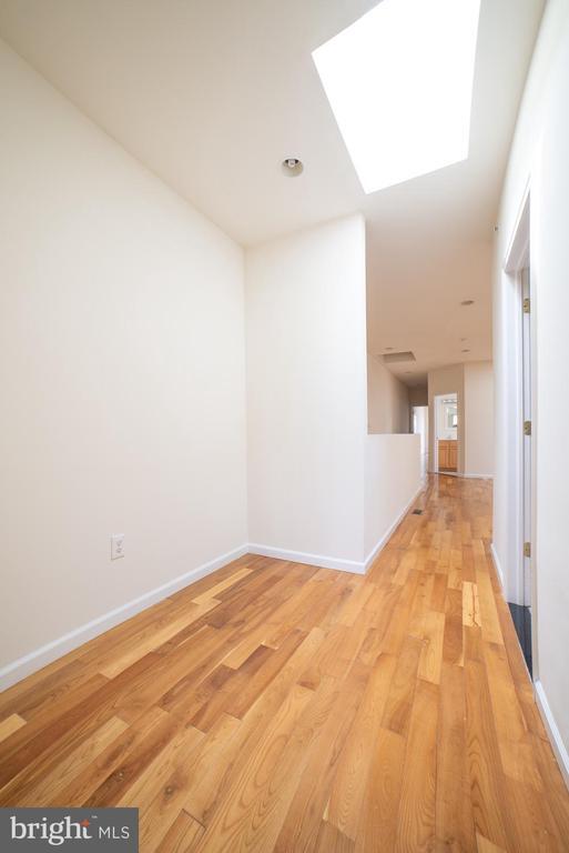 Building Photo - 1830 N 16th St