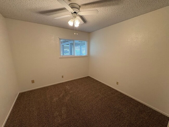 Building Photo - Spacious & Cozy Near Mountain View Elementary Home coming soon!