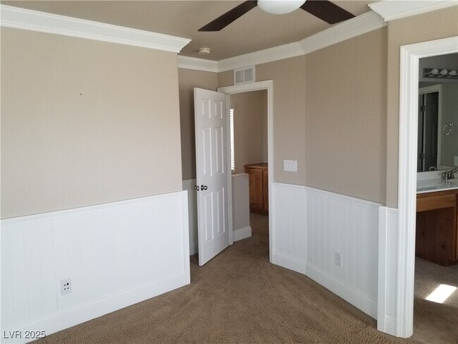 Building Photo - 6447 Oak Savanna Ct