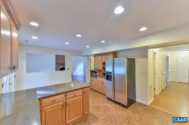 Building Photo - 1012 Wildmere Pl