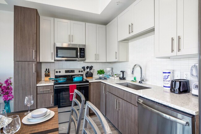 Building Photo - 1811 Southgate Blvd