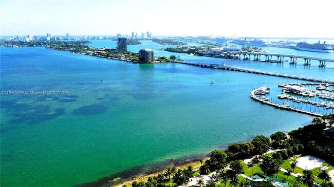 Building Photo - 2001 Biscayne Blvd