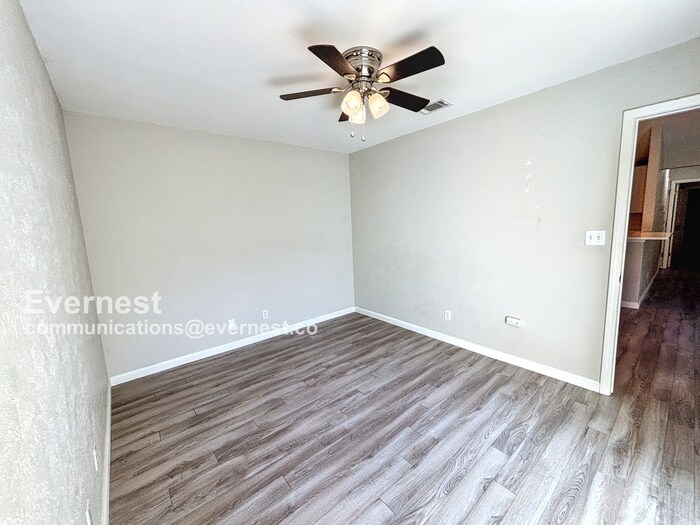 Building Photo - 2603 Garrettson Dr