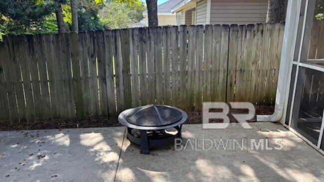 Building Photo - 508 Westchase Ct N
