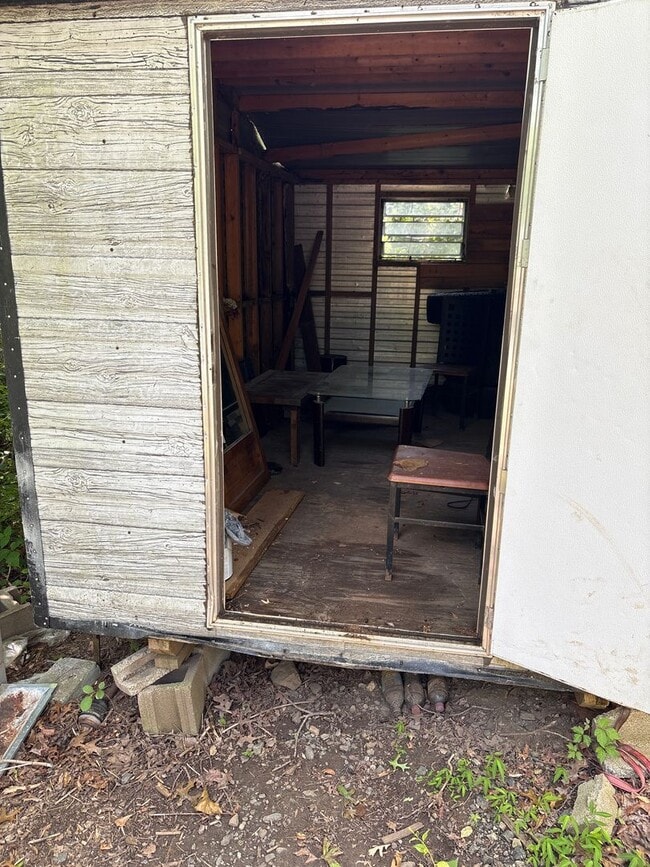 Building Photo - Quiet 3 Bedroom in Alexander