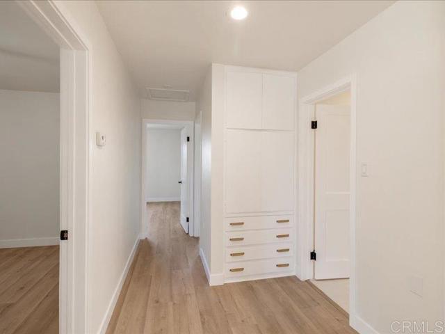 Building Photo - 2980 Los Alisos Dr
