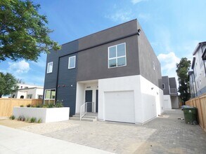 Building Photo - 14252 Erwin St