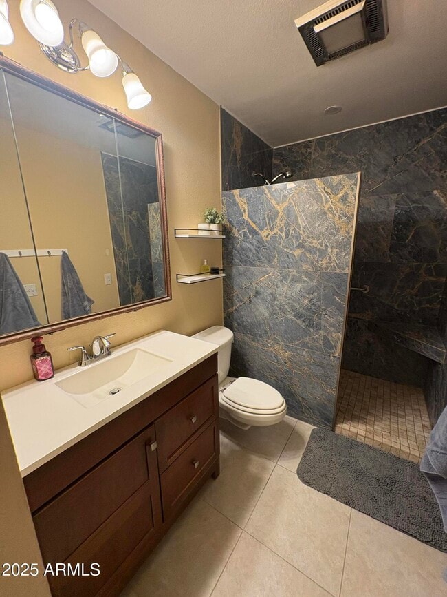 Building Photo - 16425 N Orchard Hills Dr