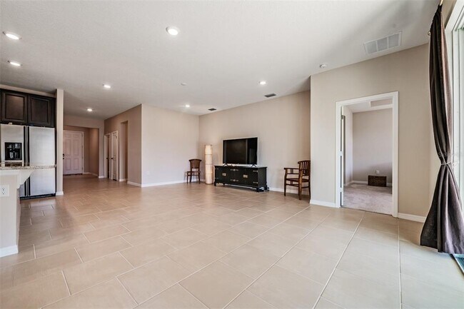 Building Photo - 10653 Tally Fawn Loop