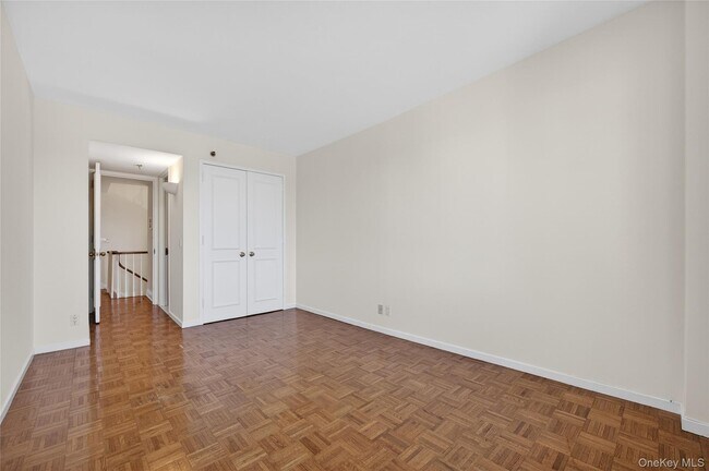 Building Photo - 111 Cherry Valley Ave