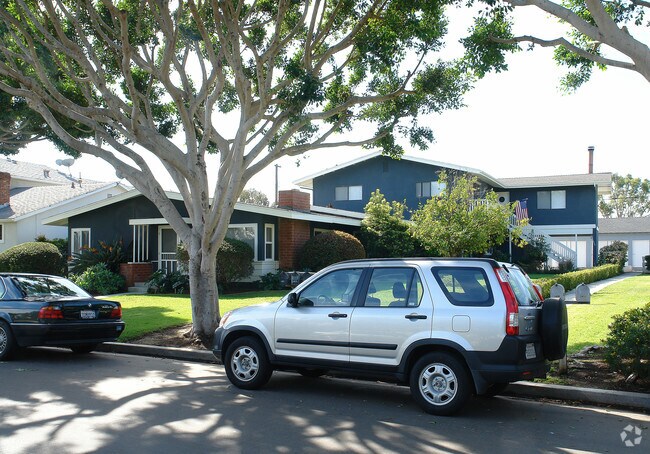 Primary Photo - 1401 Clay St
