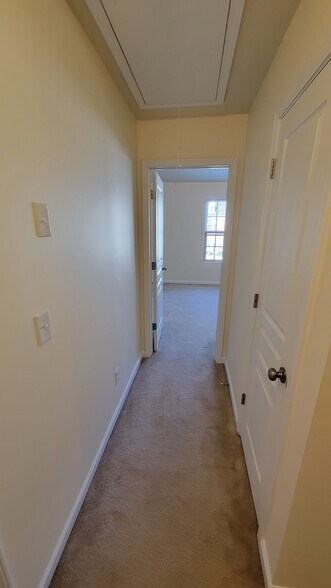 Building Photo - 6824 Creft Circle