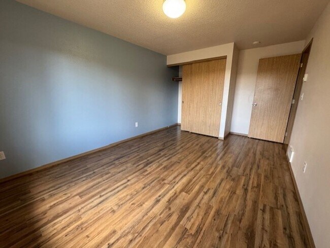 Building Photo - Amazing sunsets just minutes from Bend/Sisters