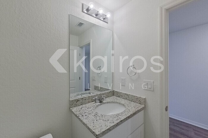 Building Photo - 158 Snedeker St