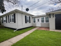 Building Photo - 910 Cleary Ave