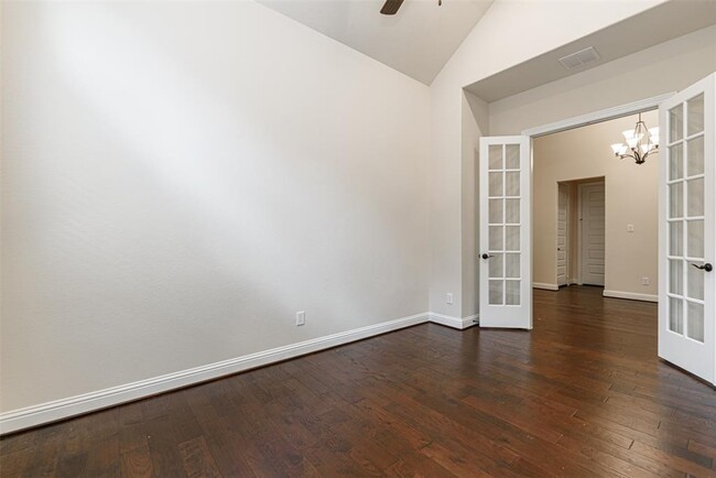 Building Photo - 28225 Beckwood Dr