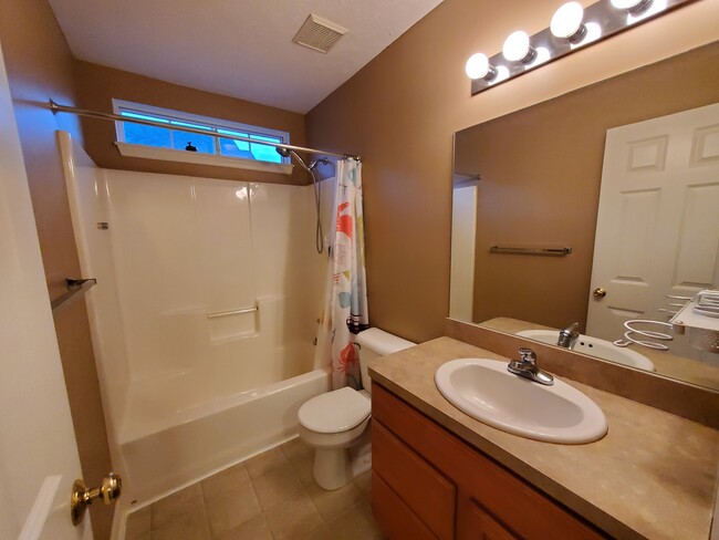 Building Photo - 8937 Merryvale Dr