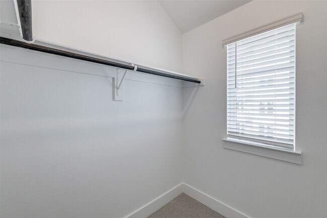 Building Photo - 830 Trace Hawk Ln