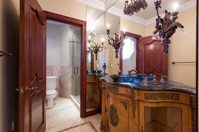 Building Photo - Top Penthouse at the historic El Cortez wi...