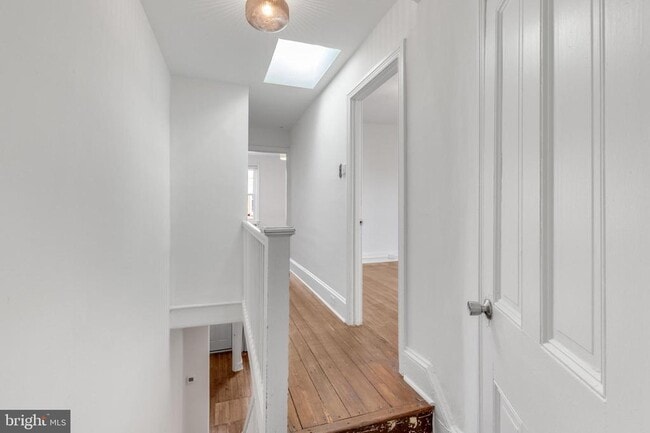 Building Photo - 821 N Bambrey St