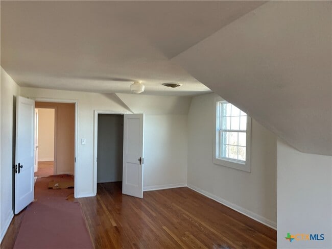 Building Photo - 111 W Fowler Ave