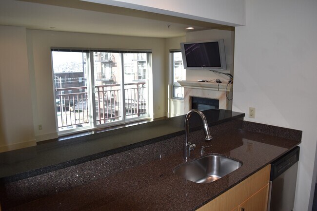 Building Photo - Capitol Hill 1BR/1BA with Stunning City Views