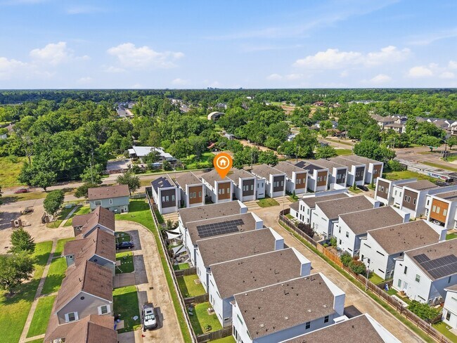 Building Photo - 2216 Cortijo Pl