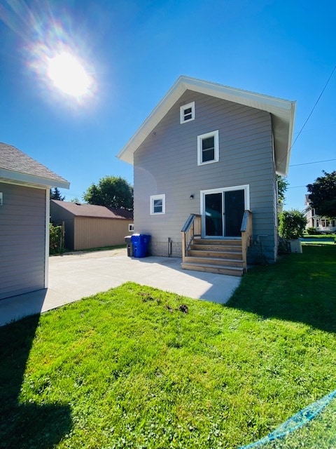 Building Photo - 716 E Randall St